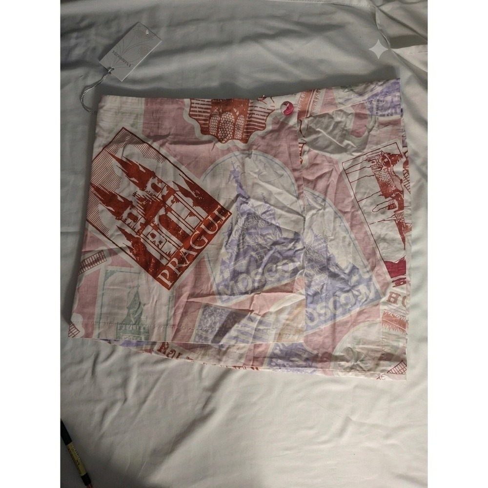 Prosperina Prague Moscow Postcard Print Rayon Shorts Pink Red XS PR1260K
